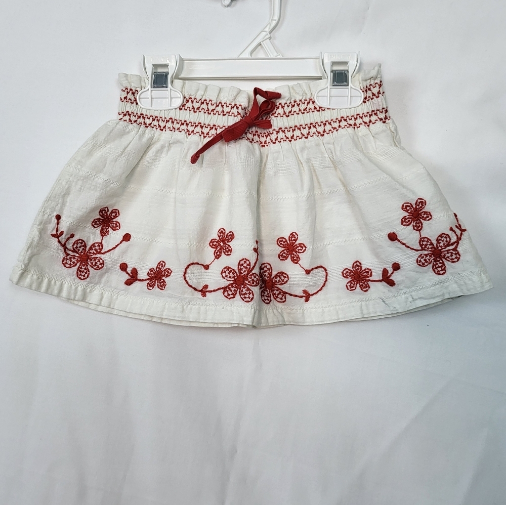 Baby Gap Toddler Girl White Red Floral Embroidered Boho Skirt 12-18 Mo Vintage